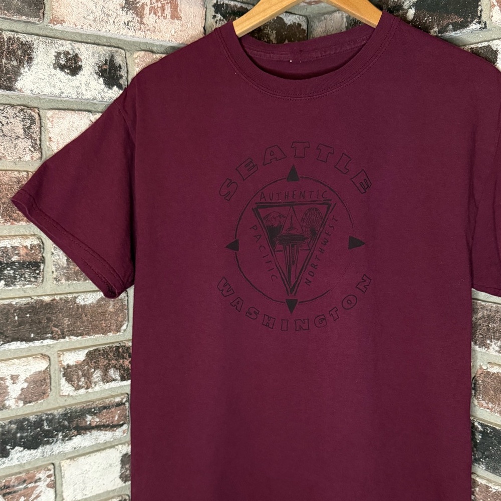 VTG Seattle WA Authentic Pacific Northwest mountain, Seattle needle & wheel Tee